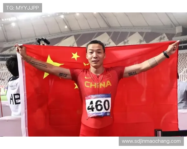 周伟专访:从青涩少年到篮球明星的成长之路回顾 周伟专访:从青涩少年到篮球明星的成长之路回顾