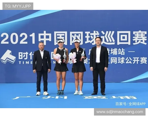 广州网球队整体表现分析:压制与失误的双重影响探讨 广州网球队整体表现分析:压制与失误的双重影响探讨