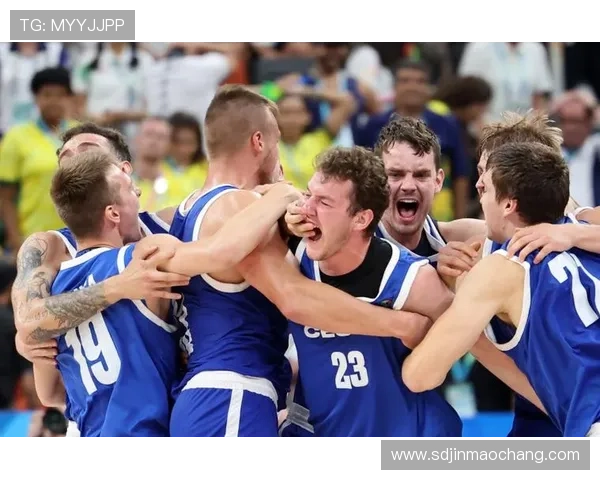 成都篮球队在最新耐力排行榜中夺冠领跑全国TOP10球队